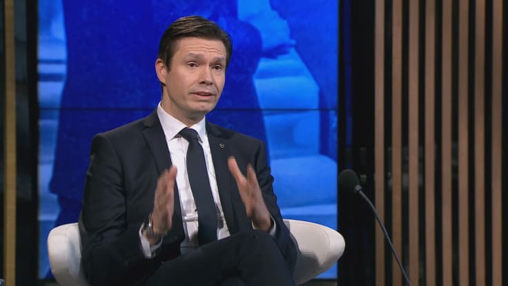 UPIn tutkija Charly Salonius-Pasternak arvioi A-studiossa kansanedustaja Mika Niikon Ukraina-kommenttia.