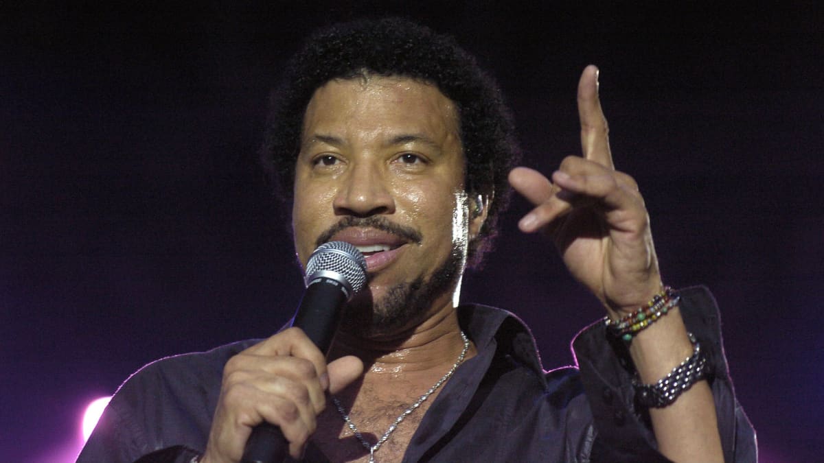 Lionel Richie.