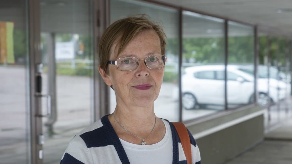 Turun yliopiston työterveyshuollon ja ympäristölääketieteen professori Tuula Putus.