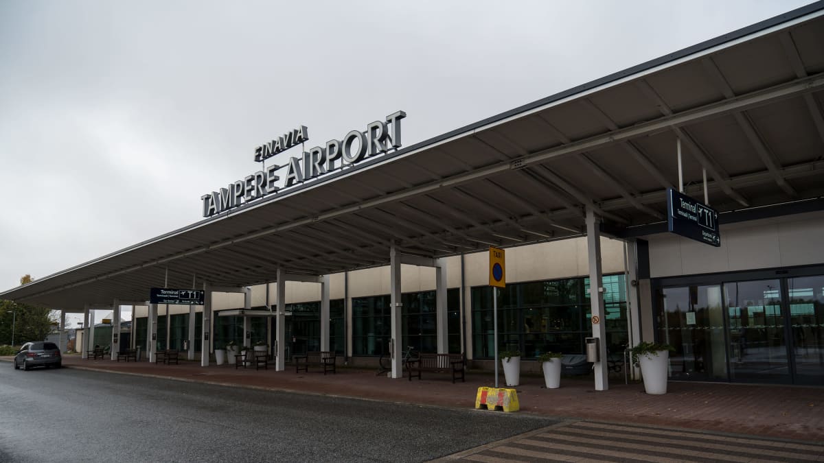 Tampere-Pirkkala on yhä lentomääriltään Suomen toiseksi vilkkain lentoasema  – koronan keskeyttämät reittilennot halutaan nopeasti takaisin