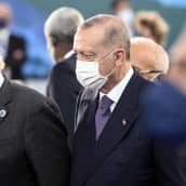 Kuvassa Boris Johnson ja Recep Tayyip Erdoğan G20-kokouksessa Roomassa 30. lokakuuta 2021.