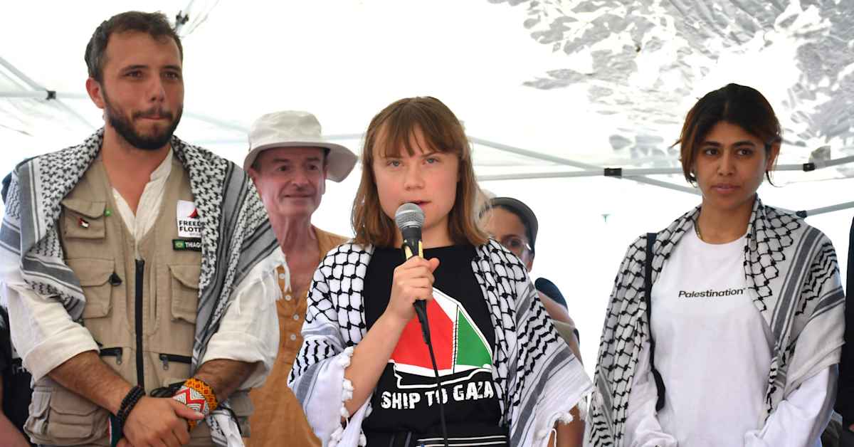 Israel Relief Ship Crew: Expulsion at Airport – News