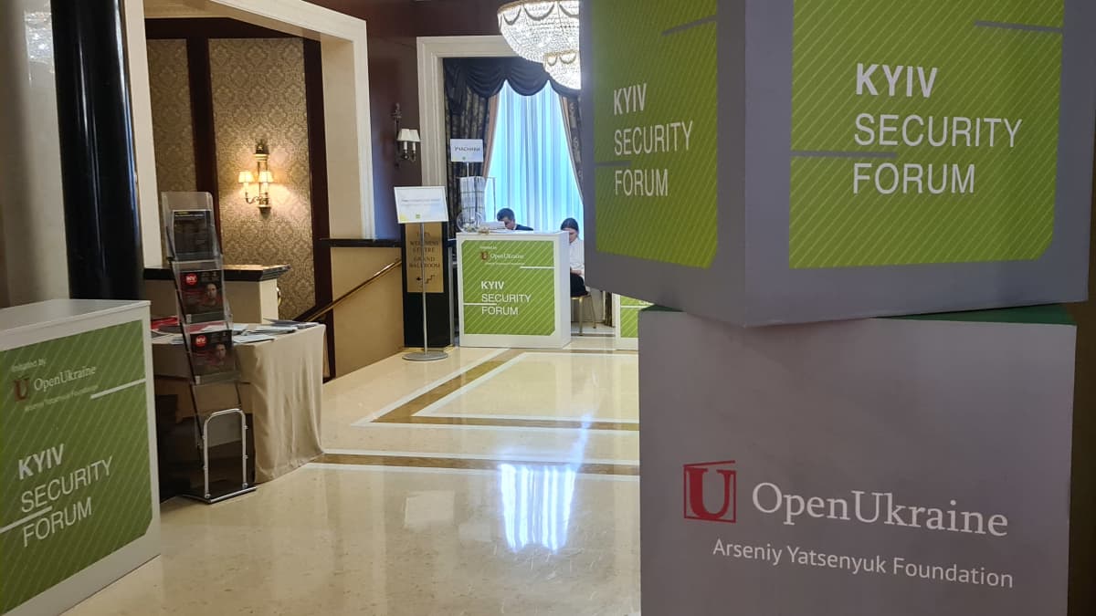Kyiv Security Forum mainos