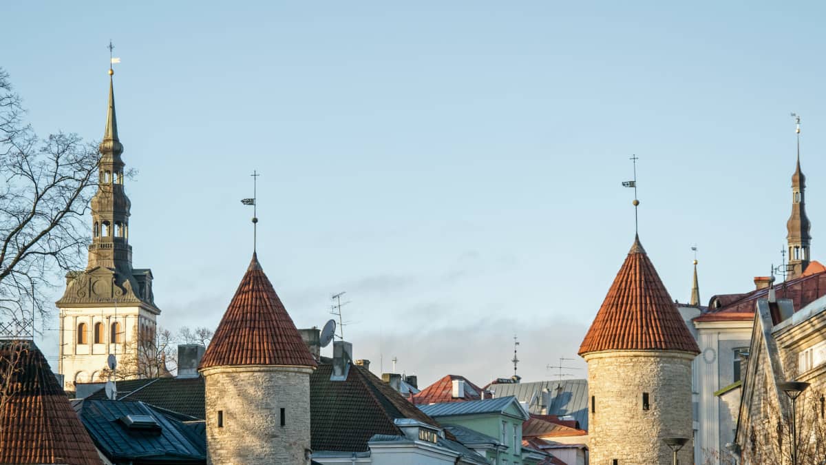 Tallinnan vanhankaupungin rakennuksi.