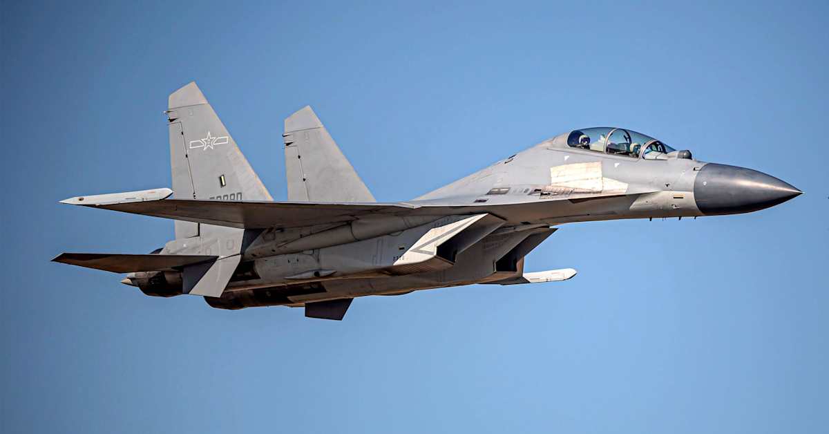 FT: Kiinalaishävittäjä ampui hämäyssoihtuja taiwanilaisen koneen päälle