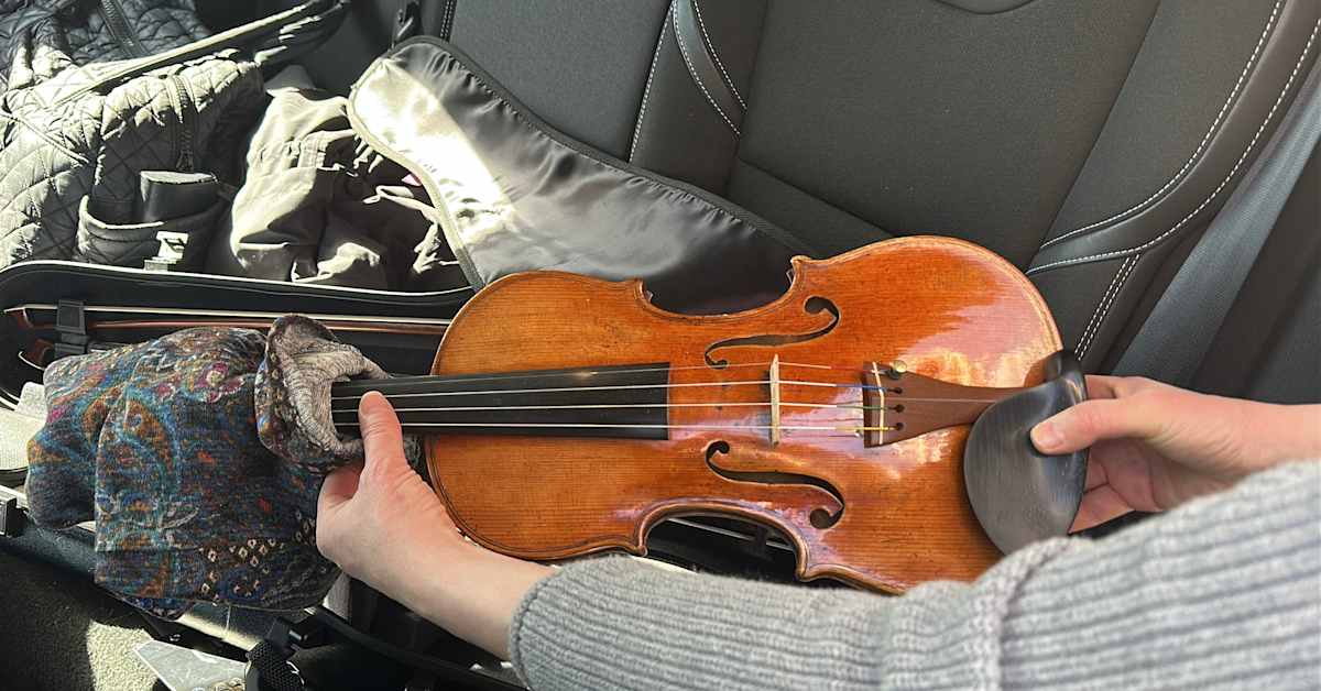 Pudonnut arvoviulu on taas kunnossa – viulunrakentaja Jarkko Niemi liimasi onnettomuudessa avautuneen sauman