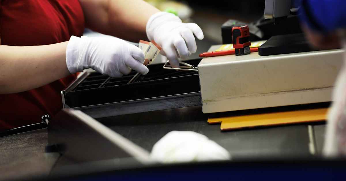 YTK:n kysely: Suojaosan poisto jakoi työttömät eri asemiin