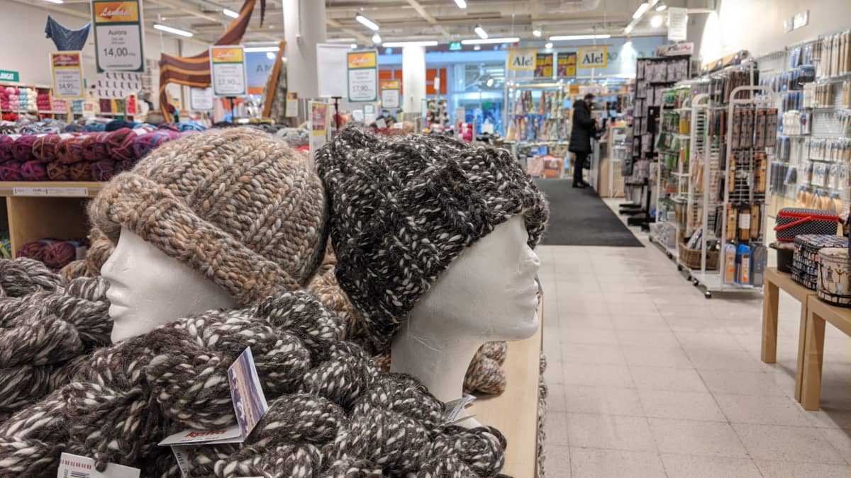 Helsingin Oulunkylässä sijaitseva Lankamaailma on neulomisen ja kutomisen erikoisliike.