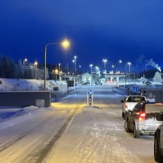 Kuhmon Vartiuksen rajanylityspaikka aamulla 22.11.2023.