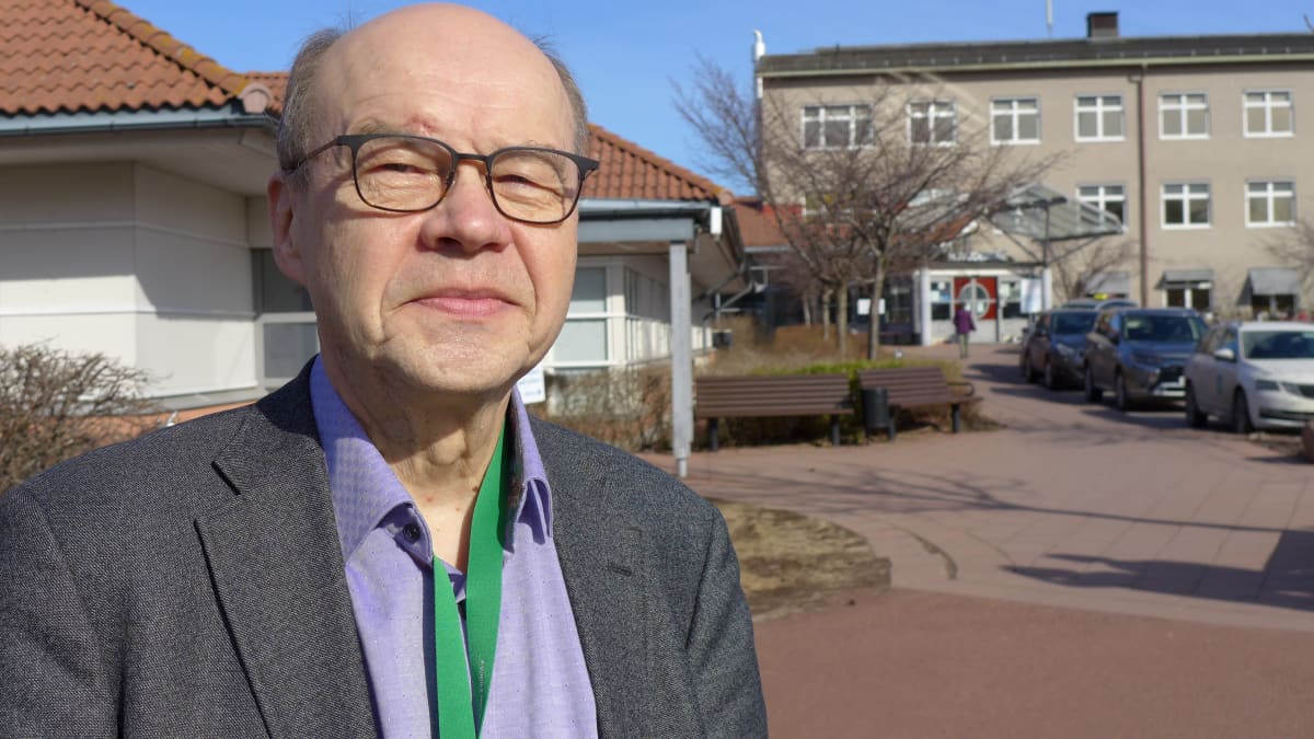 Johtava lääkäri Olli-Pekka Lehtonen, ÅHS