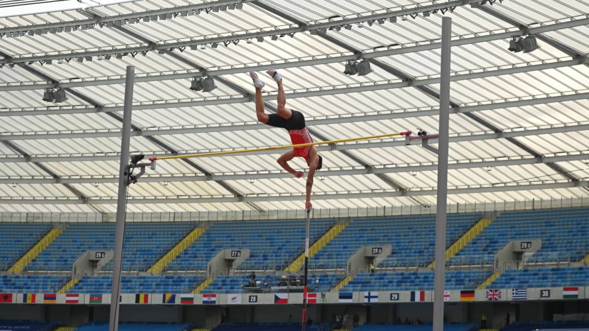 Stadionin yleisömäärä ei päätä huimannut yleisurheilun EM-joukkuemestaruuskisoissa Puolassa.