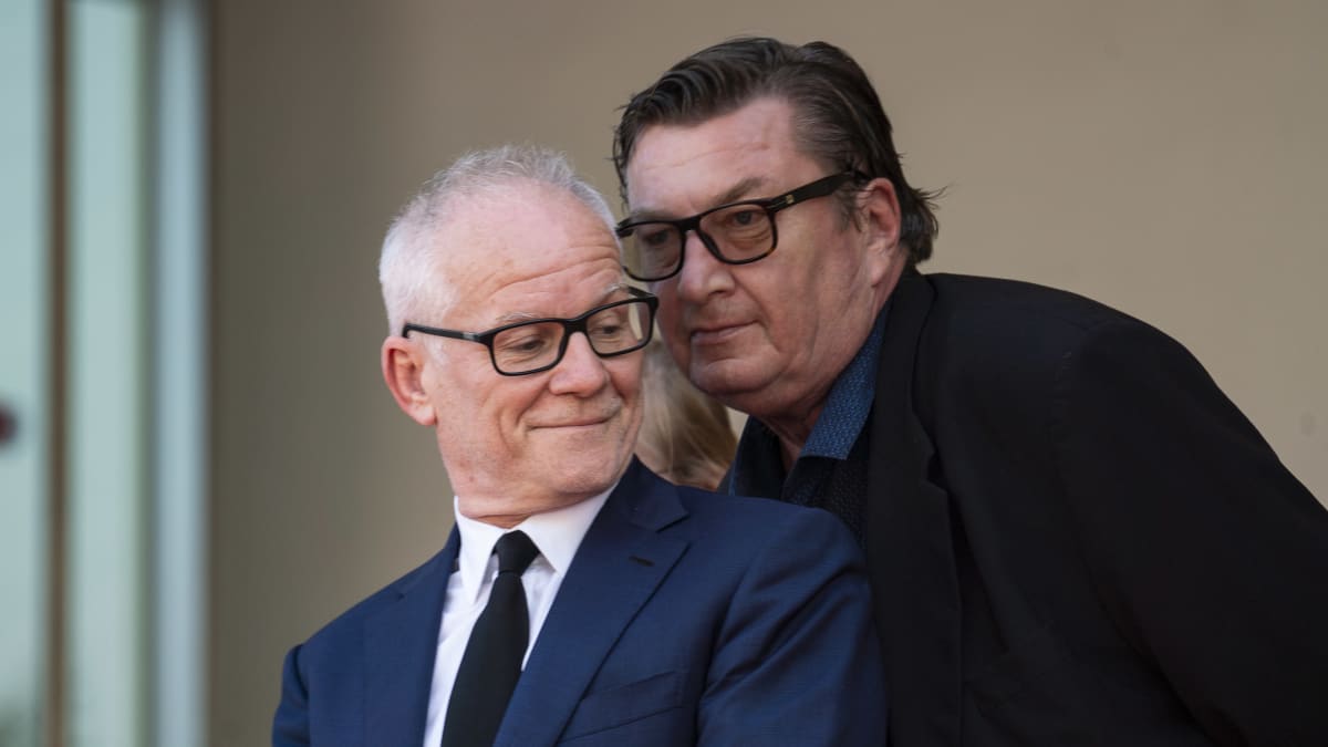 Aki Kaurismäki Thierry Frémaux'n seurassa.