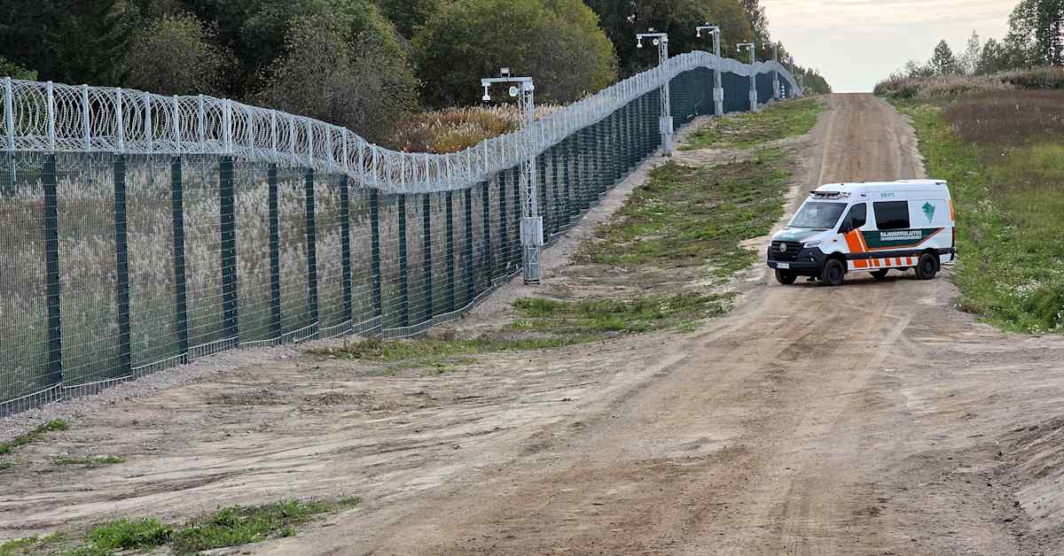 Rajavartiolaitos arvioi: Itärajan esteaidan huoltaminen maksaa puolitoista miljoonaa euroa vuodessa