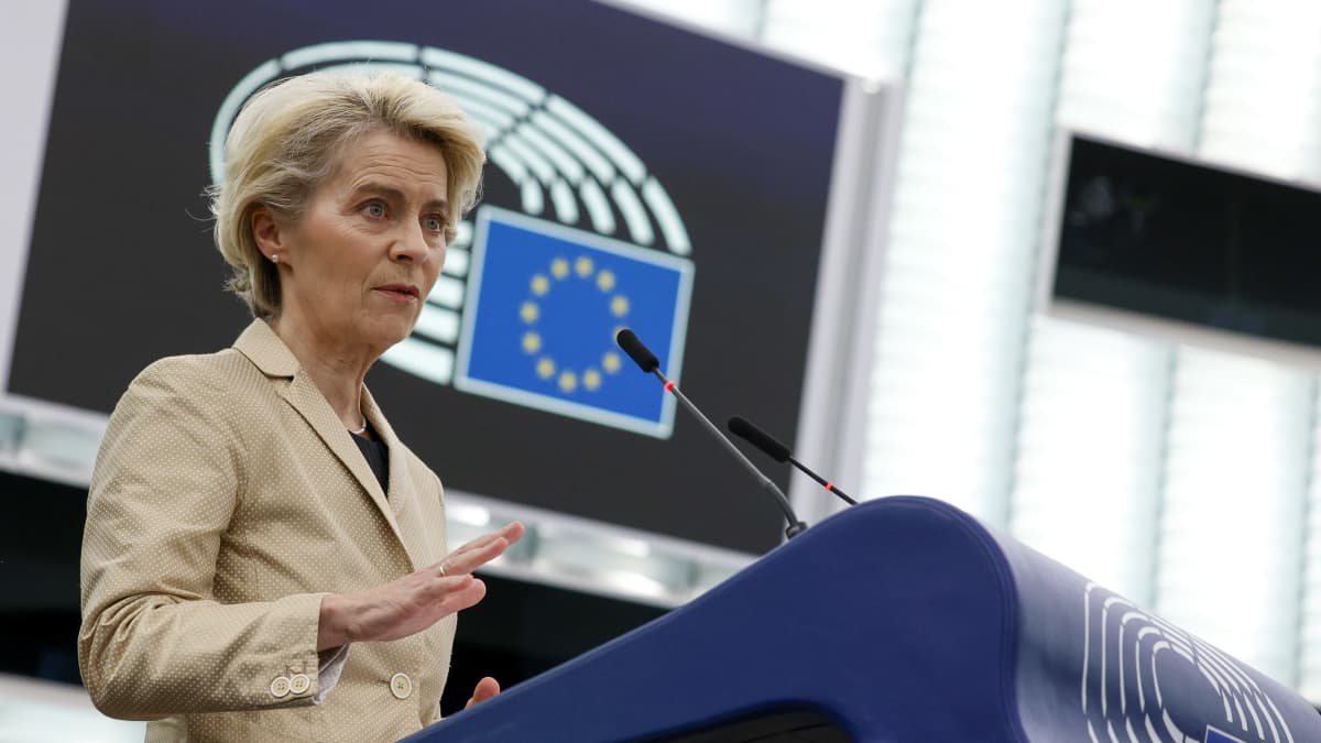 EU-komission puheenjohtaja Ursula von der Leyen. 