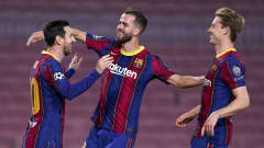 Barcelonan Lionel Messi, Frenkie de Jong ja Miralem Pjanic.