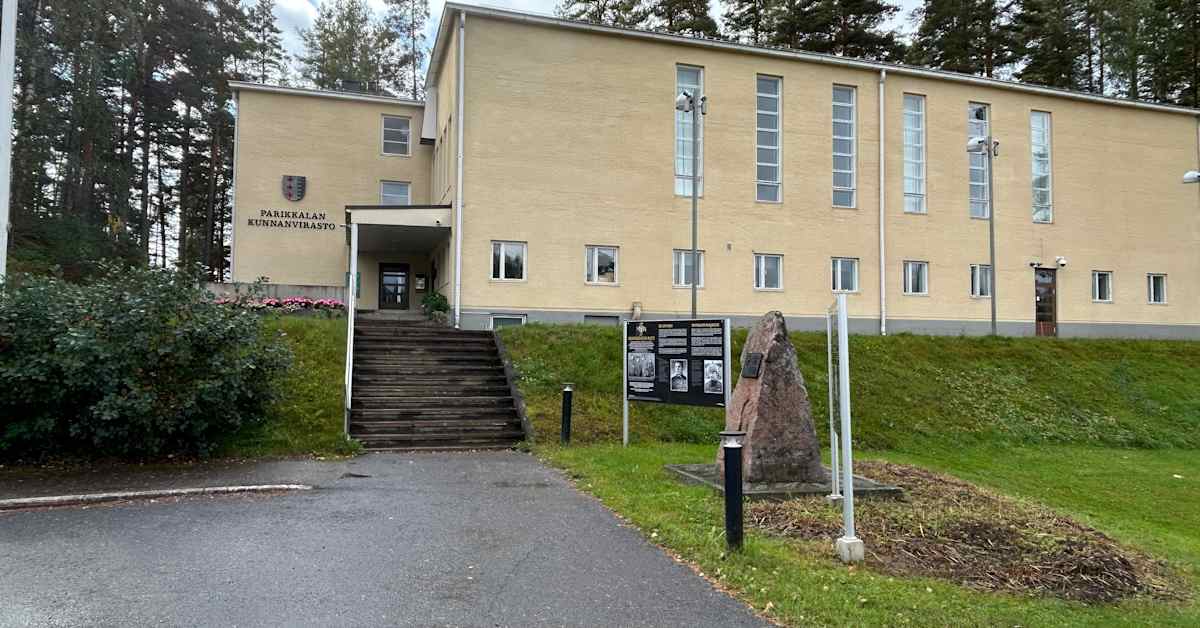 Parikkala ei ryhdy toimiin entisen kunnanjohtajan epäselvistä luottokorttiostoista - kunta pahoittelee 