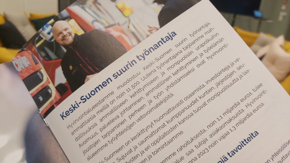 Keski-Suomen hyvinvointialueella parikymmentä määräaikaista työntekijää on  jäänyt ilman palkkaa | Yle Uutiset
