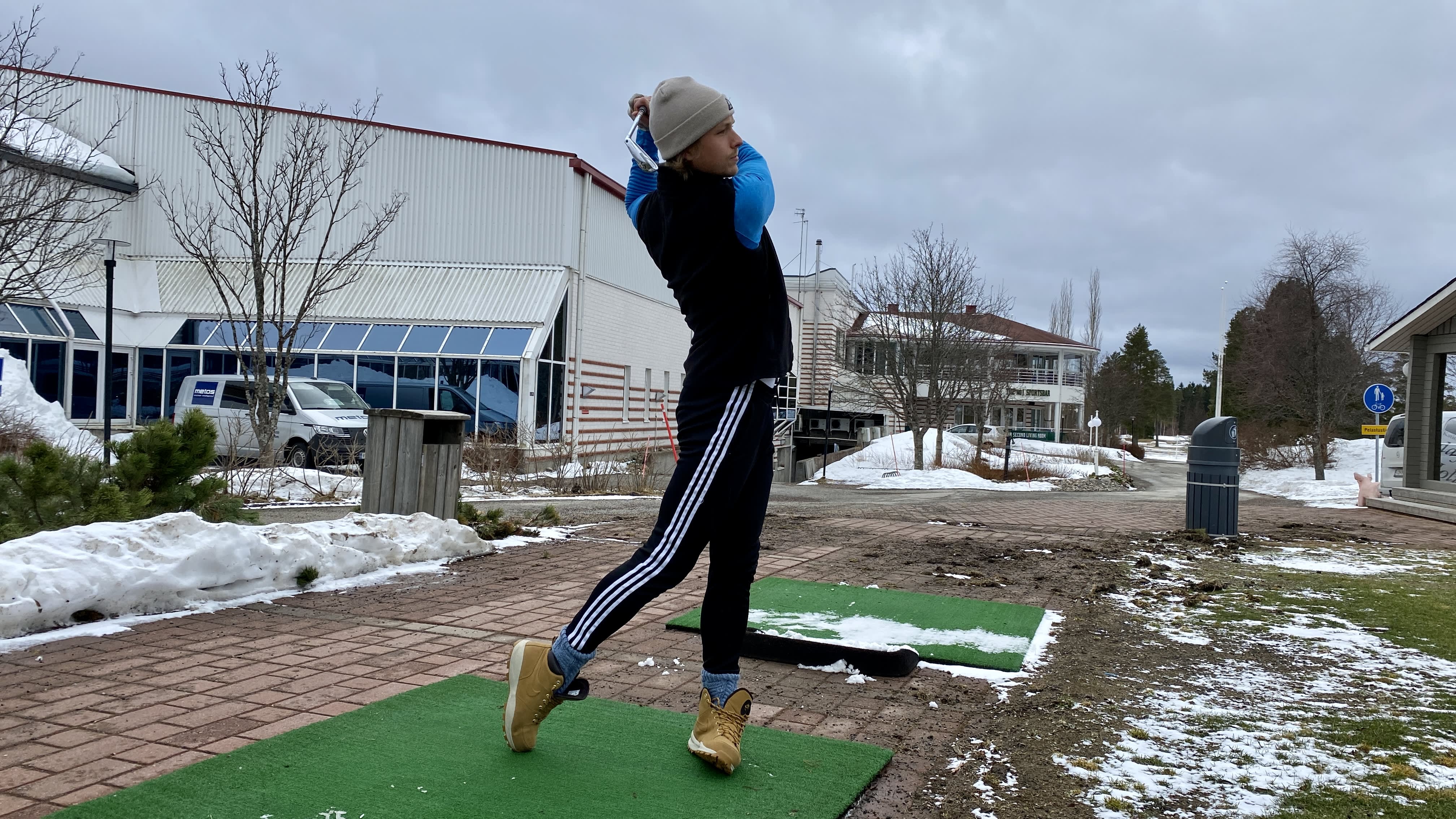 Ville-Petteri Peittola on innoissaan, vaikka parhaimmillaan golf on vasta lämpimämmällä säällä.