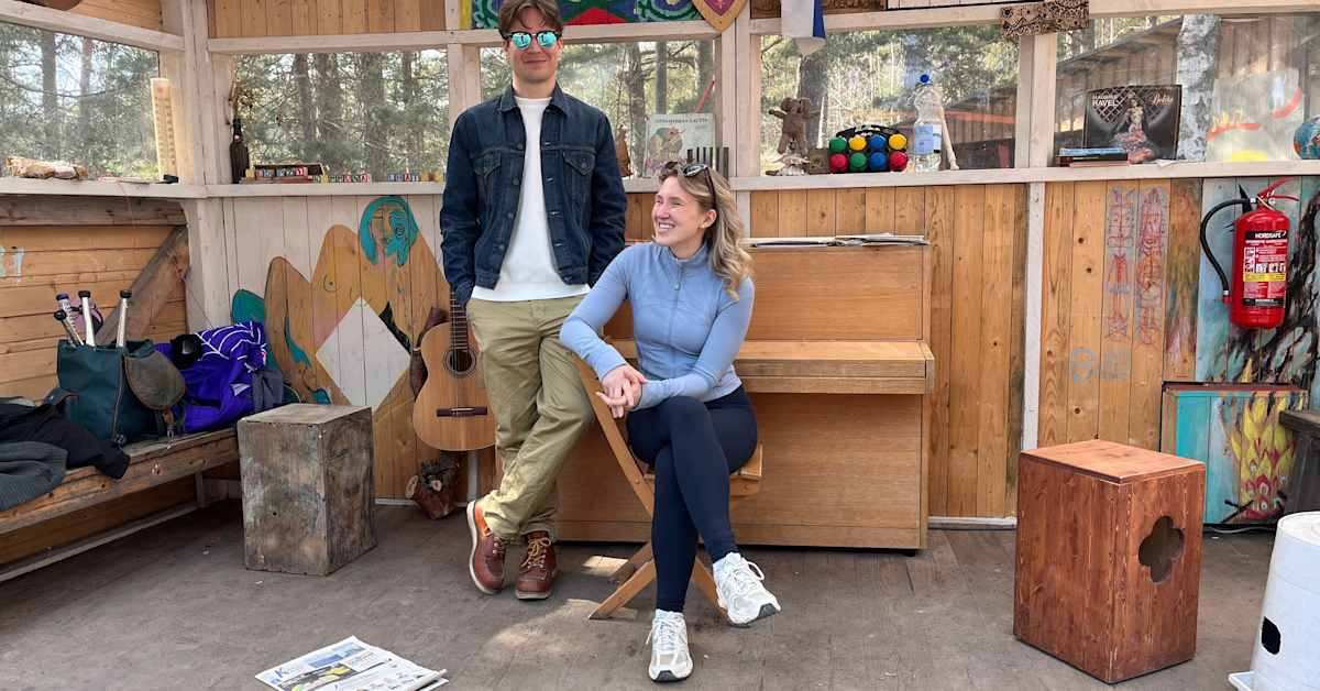 Meno Sompasaunalla on rauhoittunut Mustikkamaalle muuton jälkeen, kertovat saunaseuran aktiivit