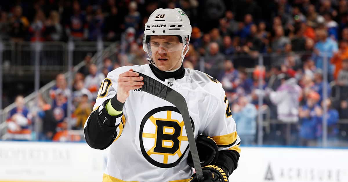 Henri Jokiharju teki ensimmäisen maalinsa Boston Bruinsin paidassa