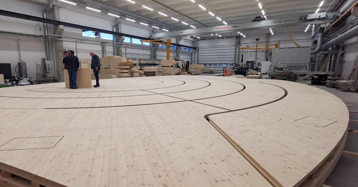 Suomalainen puu taipuu Fuugan säveliin – Turun uuden musiikkitalon sointi syntyy Raisiossa