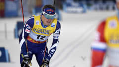 Ari Luusua hiihtokilpailun maalissa.