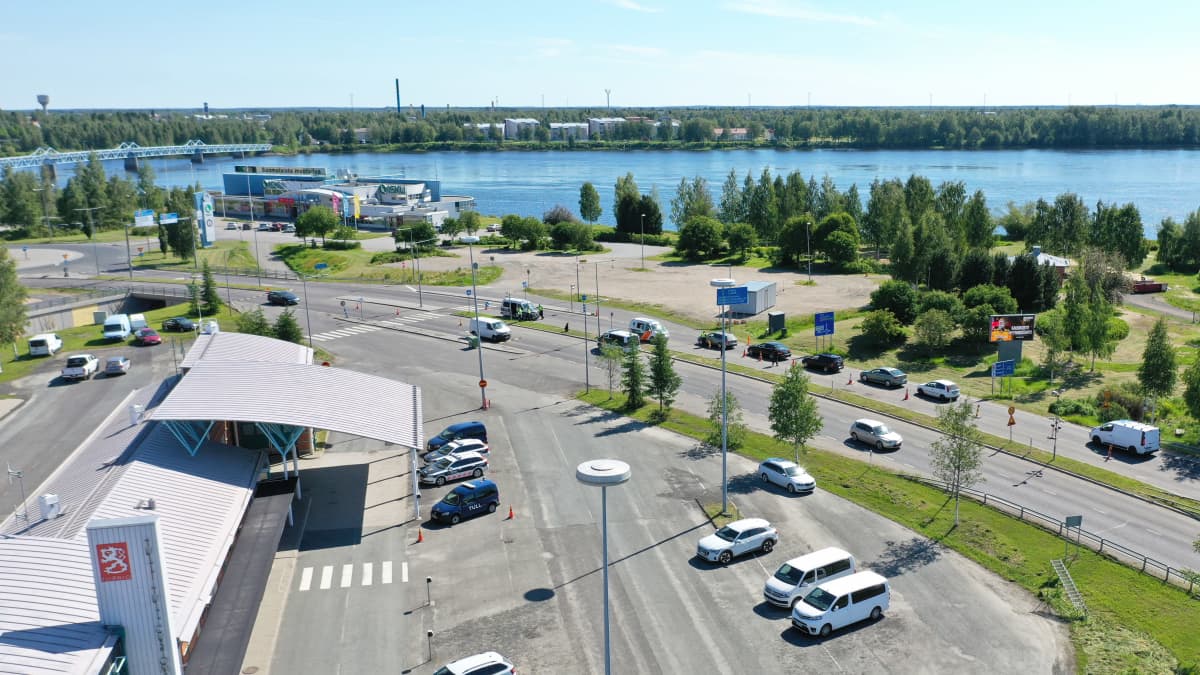 Rajavartiolaitos suorittaa rajavalvontaa Torniossa