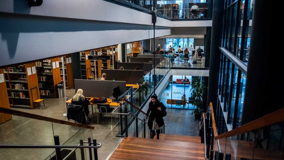 Tampereen yliopiston kirjasto Linna.