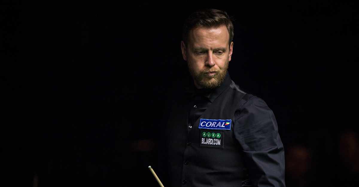 Robin Hull tuuletti autossa paikkaansa Crucible-teatterissa, sitten hän katsoi ulos ikkunasta ja euforia vaihtui häpeään