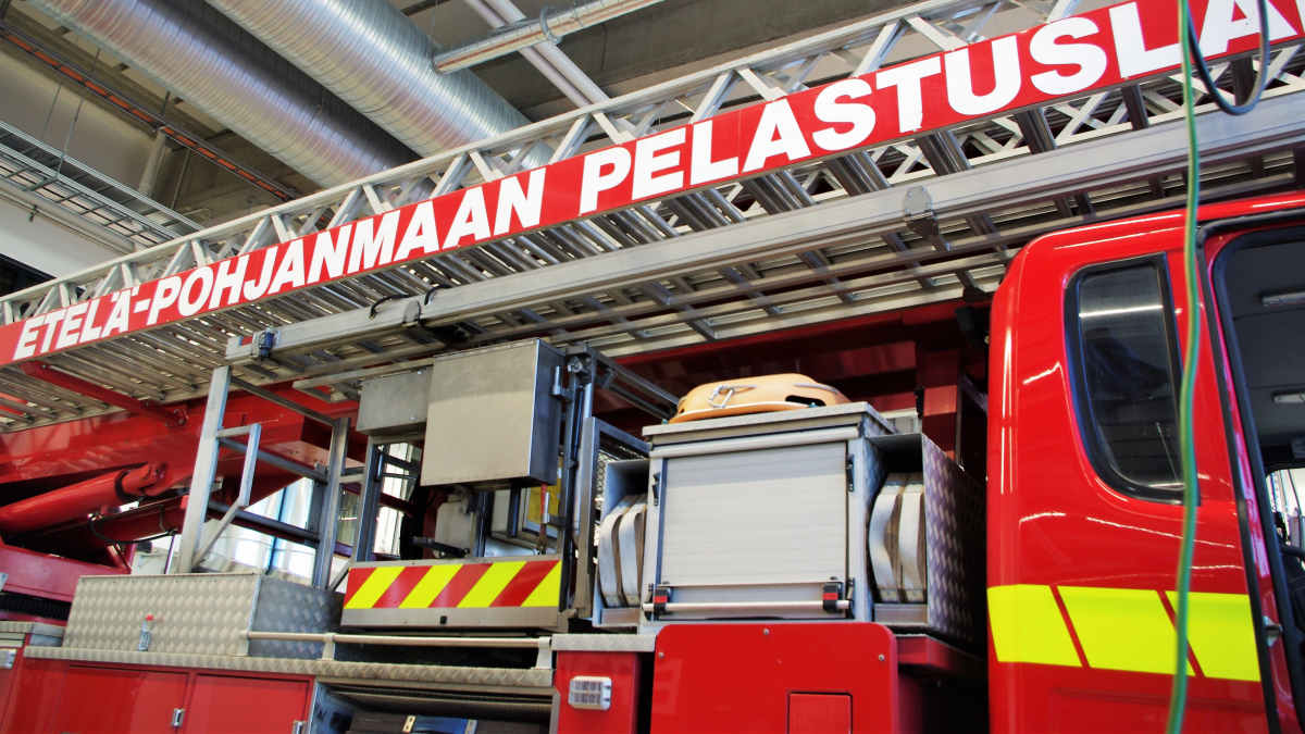 Paloauto tikkaineen