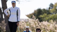 Golfari Matilda Castren odottaa vuoroaan LPGA-kiertueen kisassa.