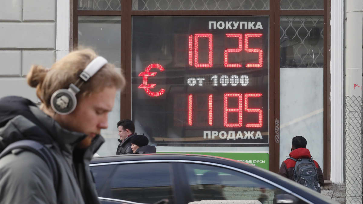 Pankit eivät luota Moskovan pörssiin, joten tekeillä on vaihtoehtoinen tapa  määritellä ruplan arvo Venäjän ulkopuolella