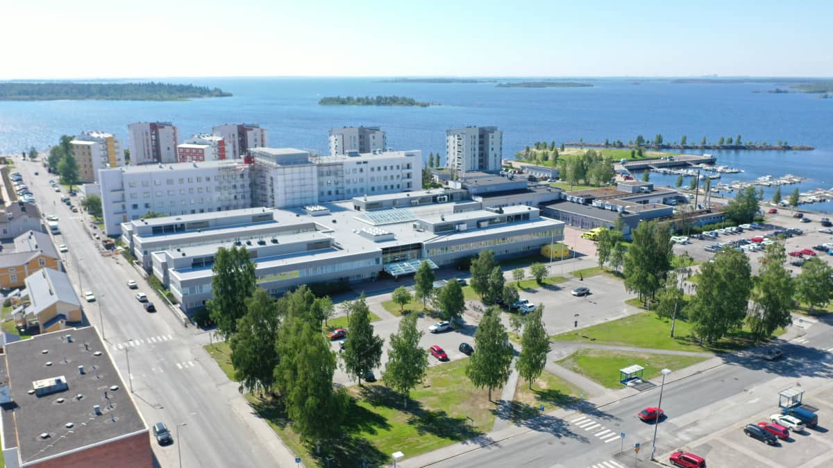 Mehiläinen Länsi-Pohja droonilla kuvattuna