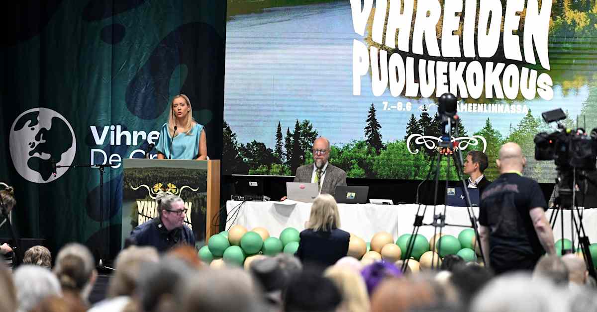 Greens leader Virta re-elected, slams government budget cuts