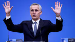 Pääsihteeri Jens Stoltenberg sanoi tiedotustilaisuudessaan, että Naton on autettava Ukrainaa paitsi voittamaan sota, myös puolustamaan itseään sen jälkeen.