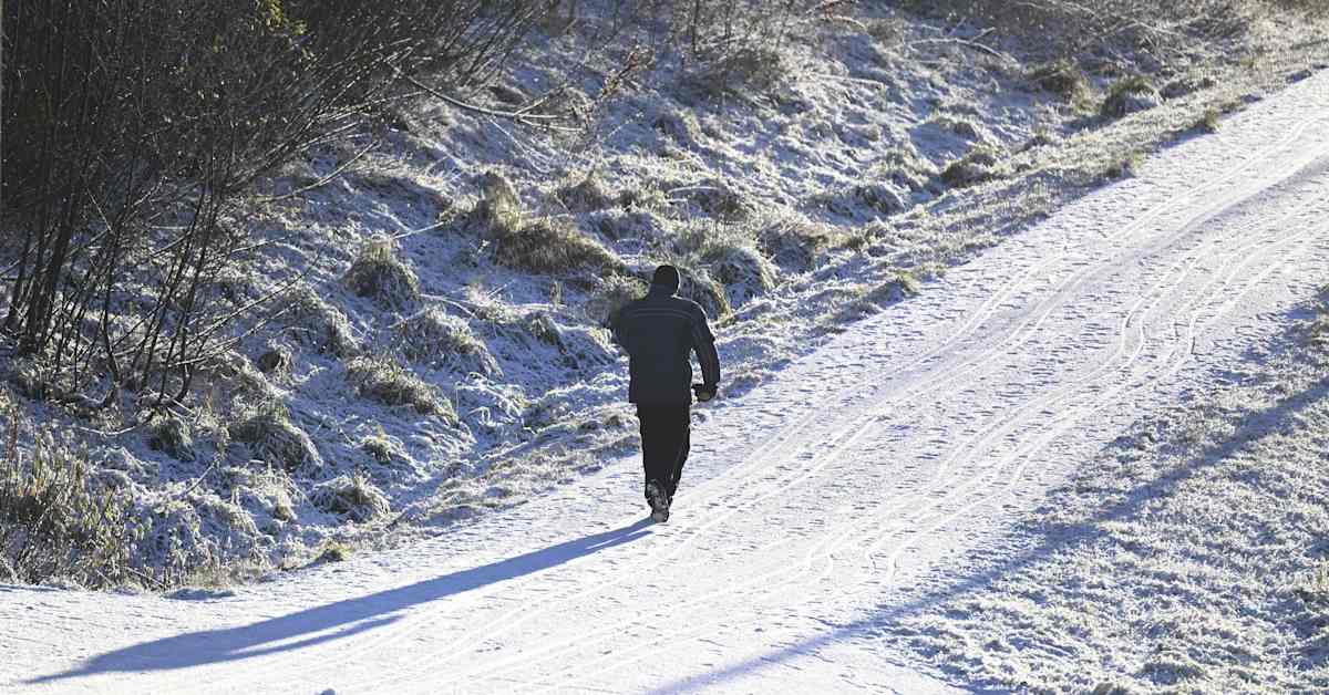 Monday's papers: Housing volatility, working from home and winter's shock