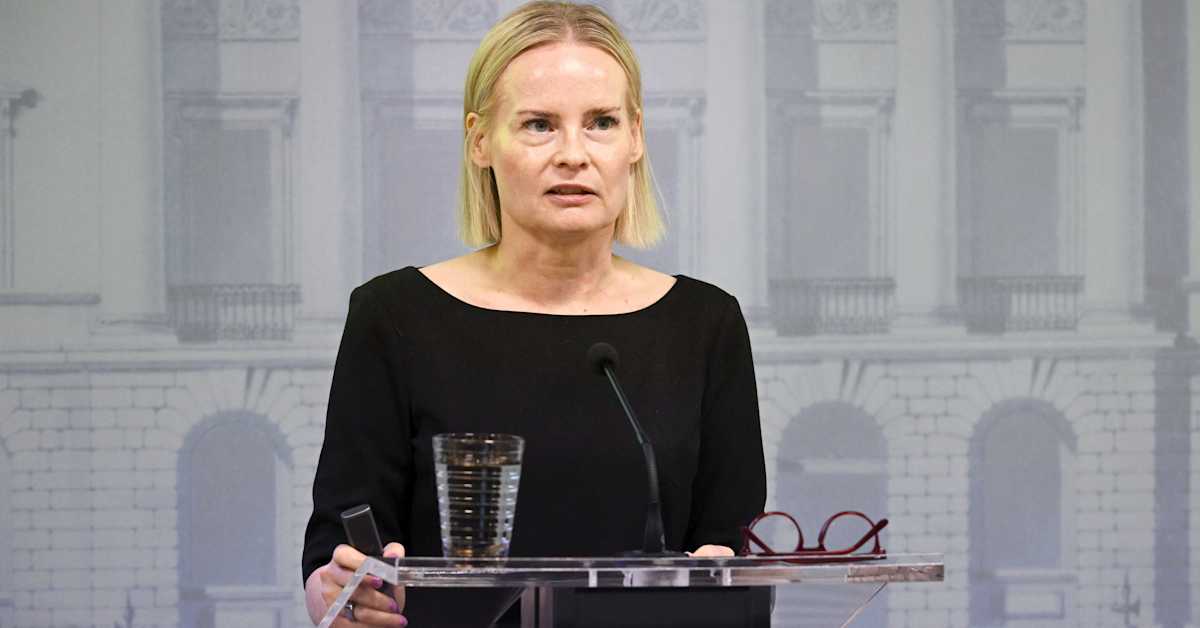 Finance Minister Purra eyes more budget cuts after cautious economic forecast