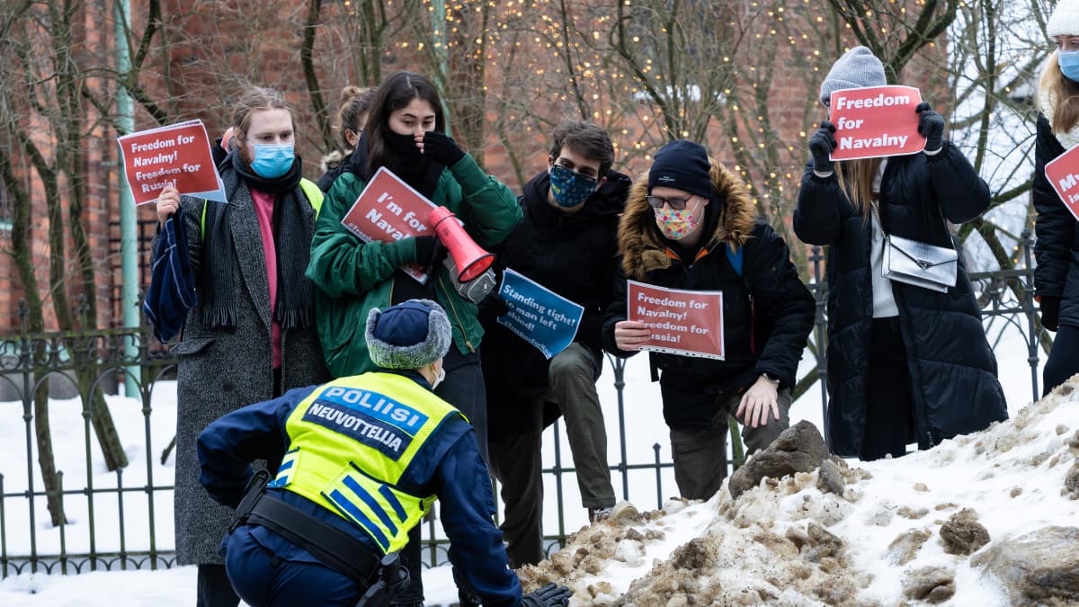  Helsingin Navalnyi-mielenosoitukset sujuivat rauhallisesti