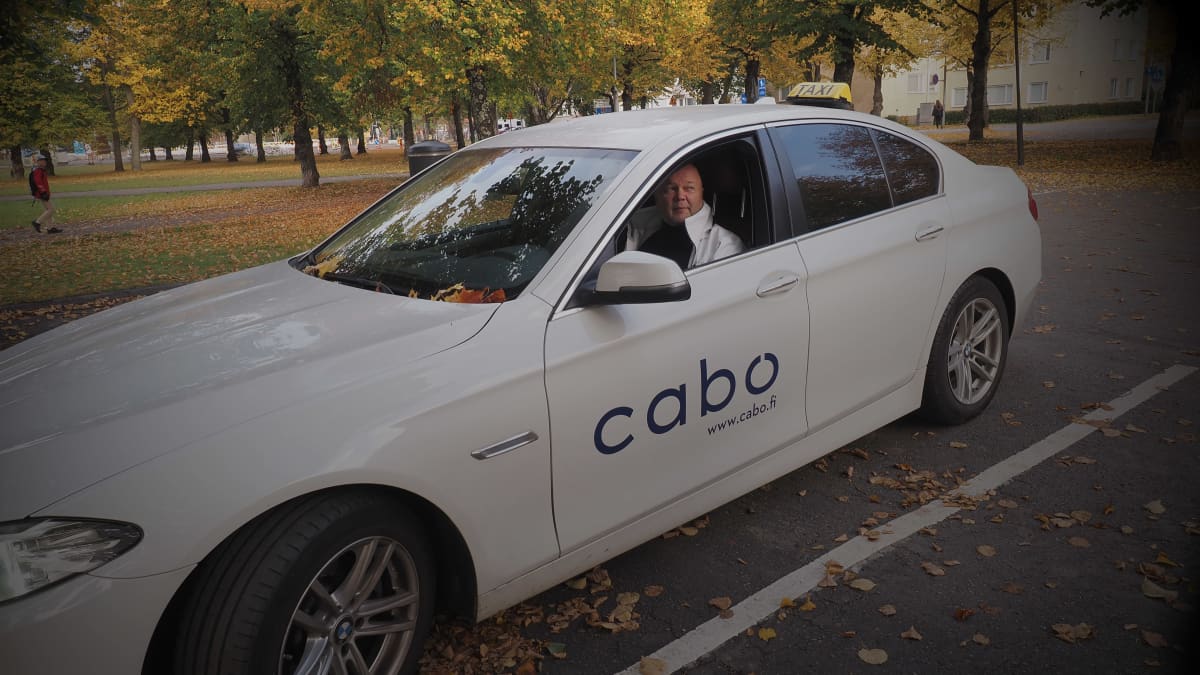 Taksikyyti viidellä eurolla – joensuulainen startup-yritys kiilaa taksialan  murrokseen tavalla, joka muistuttaa Uberia ja Yangoota