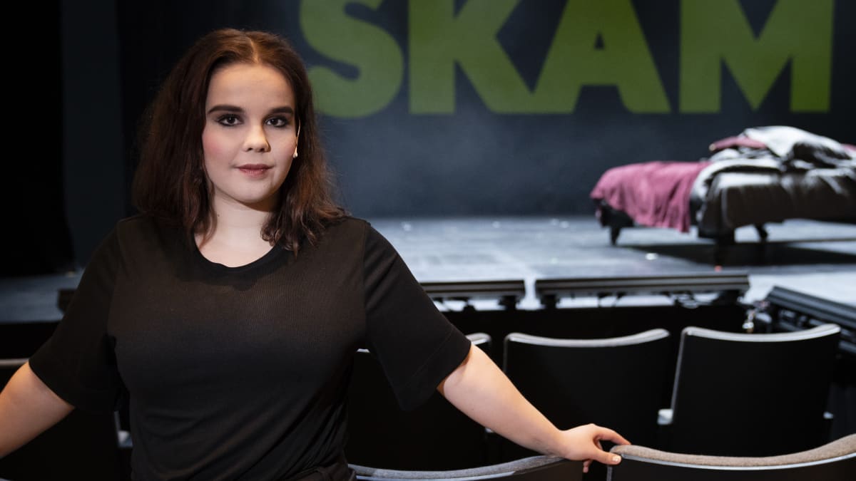 Rosanna Liuski PLK näyttelijä SKAM teatteri