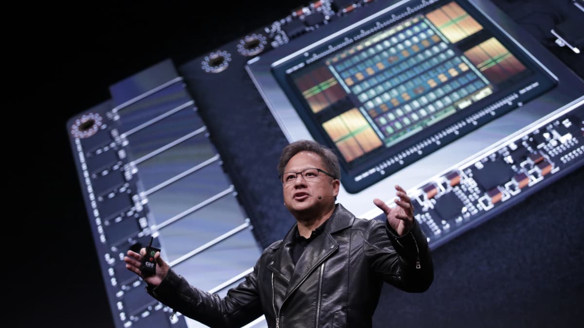 Nvidian toimitusjohtaja Jensen Huang puhuu vuosittaisessa GPU-teknologiakonferenssissa Taipeissa.