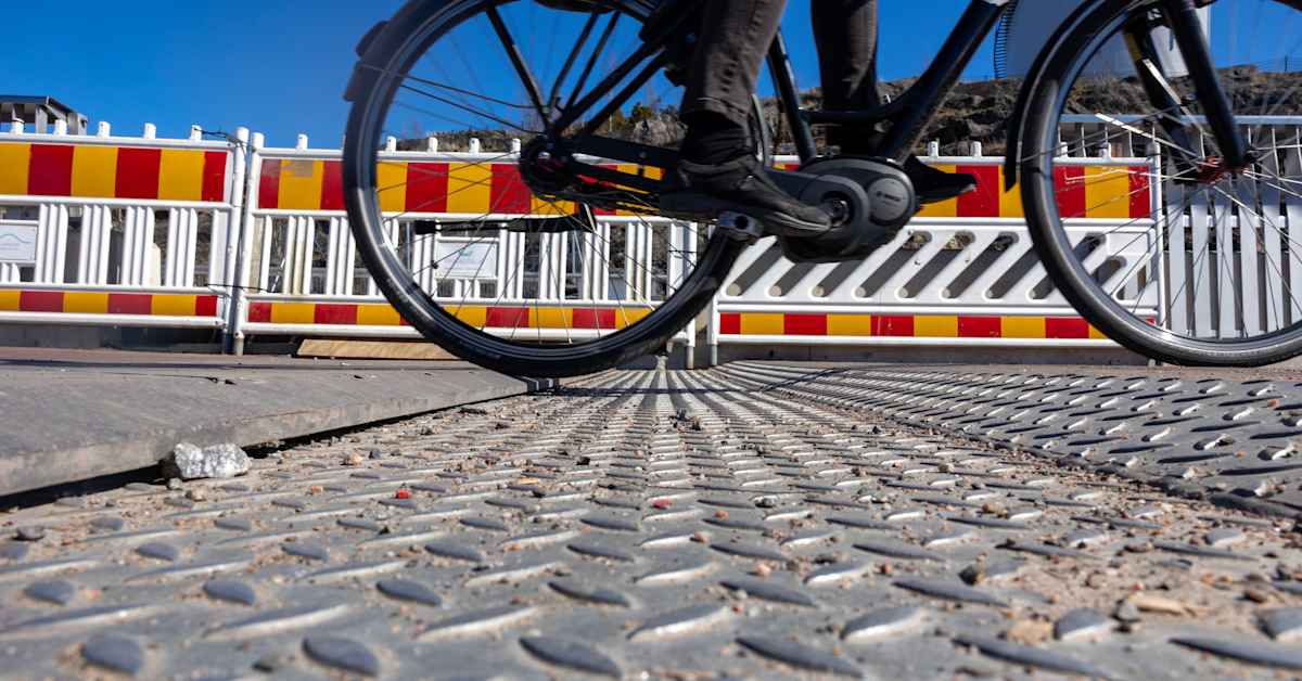 Helsingin vasta-avatusta jättisillasta paljastui heti mahdollinen vaaranpaikka – pyöräilijät vaativat korjauksia