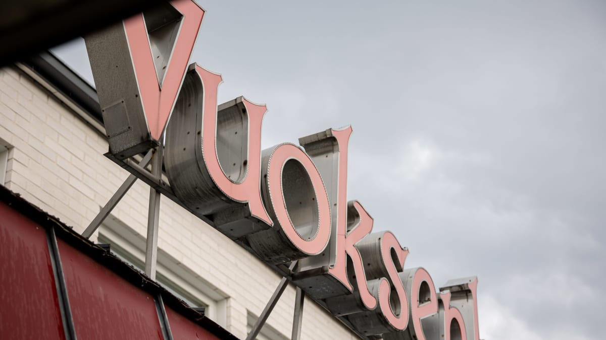 Vuoksenhovi -kyltti.