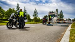 Rajavartiolaitos suorittaa rajatarkastuksia Torniossa Ruotsin rajalla