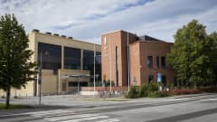 Pietarsaaren virastotalo. 