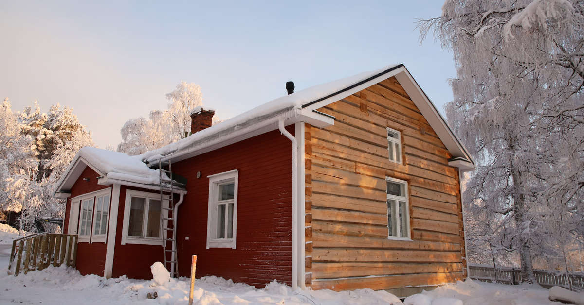 Yrittäjä Eero Kajula osti puoleksi palaneen talon ja käytti siihen ...