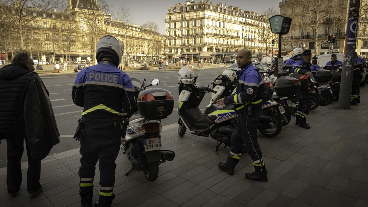 Ranskalaiset poliisit Pariisissa.