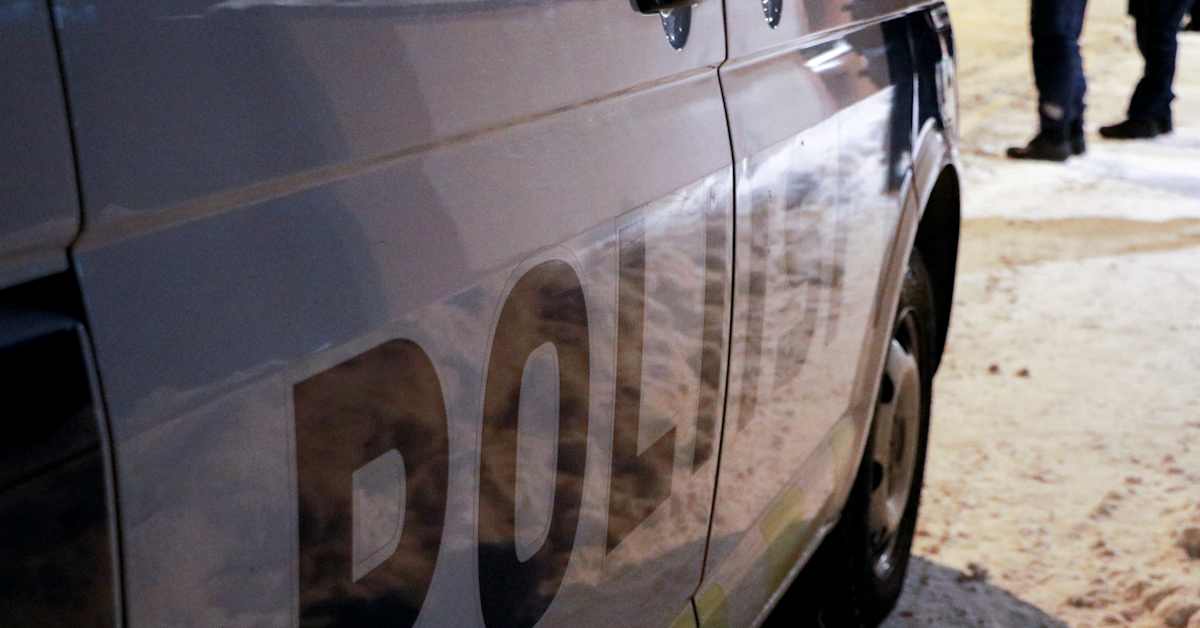 Espoon Nöykkiössä epäillyn murhan motiivina mustasukkaisuus: epäilty tapasi kodissaan tuntemattoman miehen
