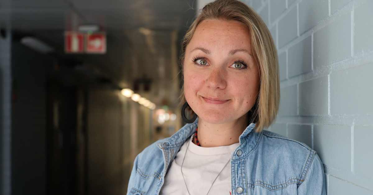 Allt fler regnbågsunga tvingas utstå öknamn, lögner och kränkande ...