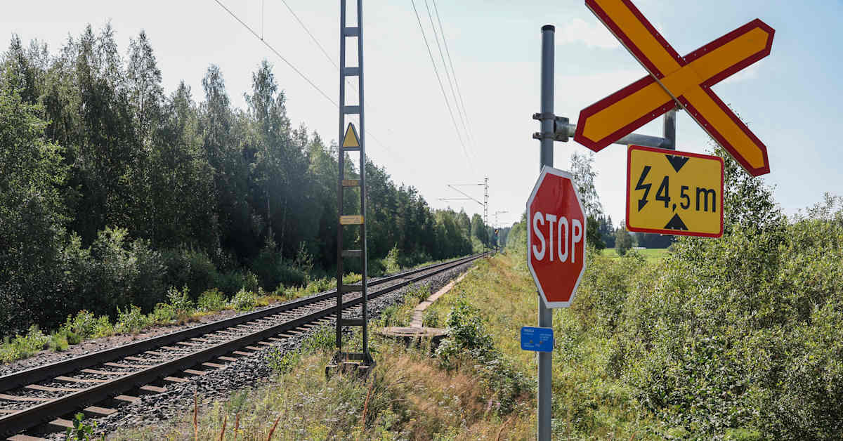 Sadan metrin tienpätkä jarruttanut vaarallisen tasoristeyksen poistoa Siilinjärvellä – oikeus antoi nyt ratkaisun